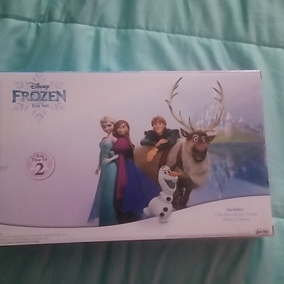 Frozen 8 piece tea cups set - Picture 2 of 2